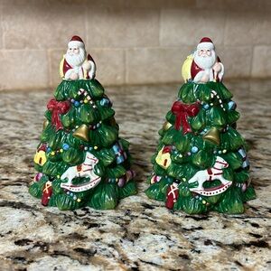 Spode Christmas Tree salt and pepper shakers